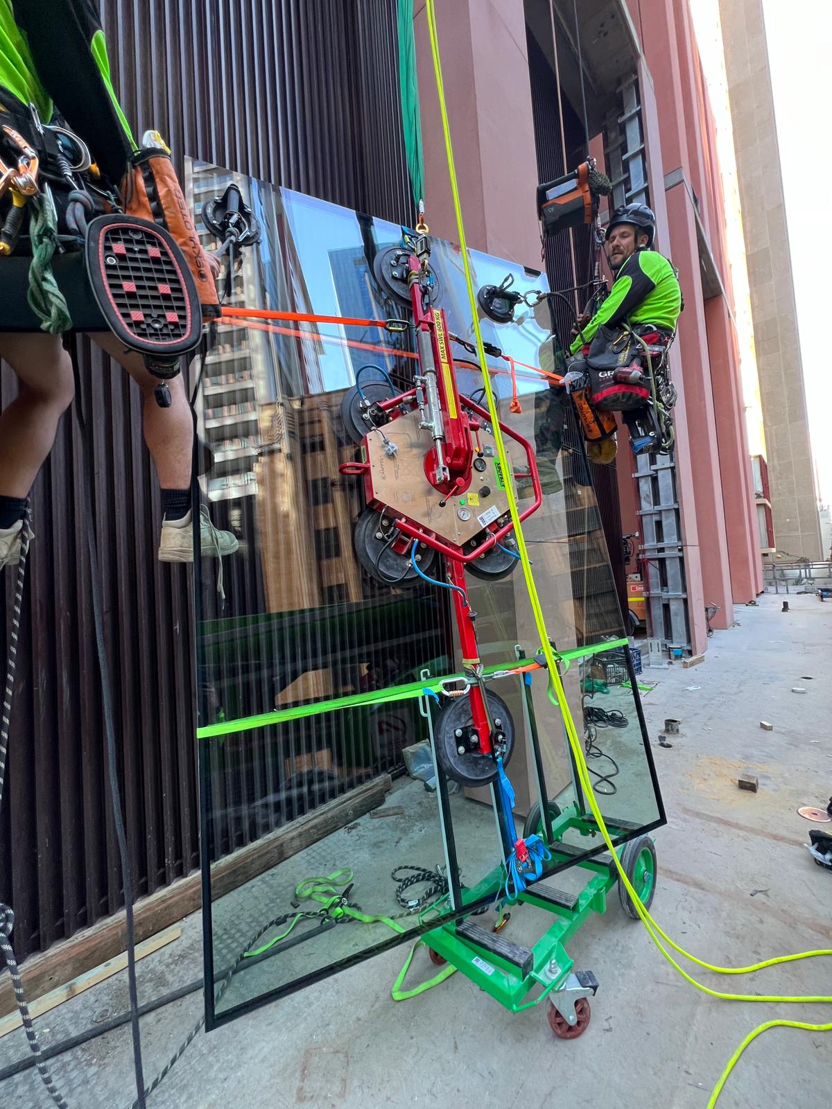 Structural Glass Replacement — Sydney CBD, NSW